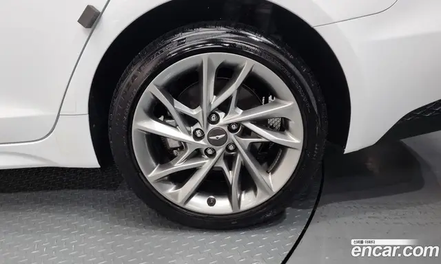 Genesis G70 2023 2.0 автомат (гидро), миниатюра 7