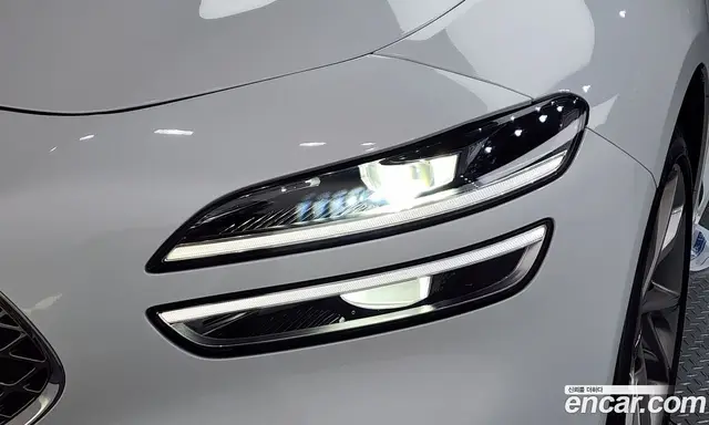 Genesis G70 2023 2.0 автомат (гидро), миниатюра 8