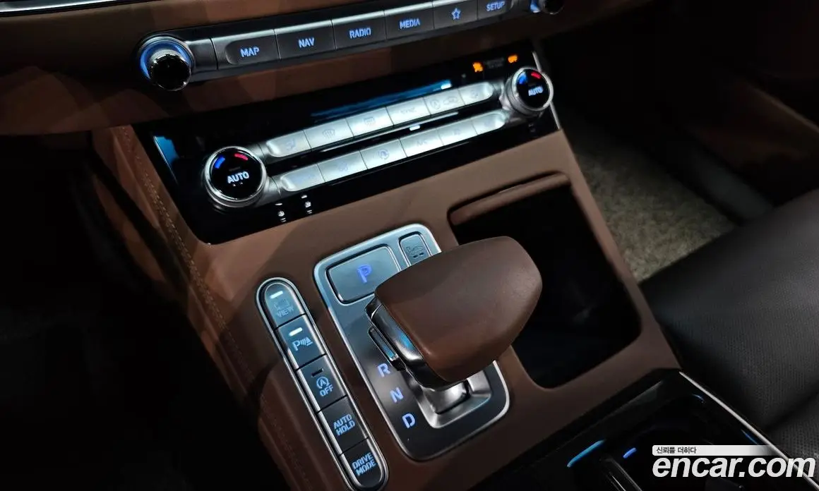 Genesis G90 2020 3.8 автомат (гидро), фото 9 Genesis G90 2020 3.8 автомат (гидро), фото 9