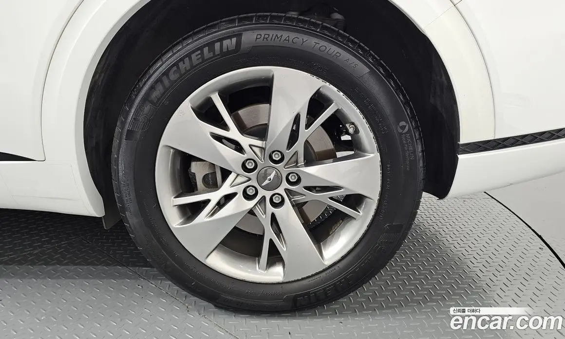 Genesis GV70 2021 2.5 автомат (гидро), фото 7 Genesis GV70 2021 2.5 автомат (гидро), фото 7