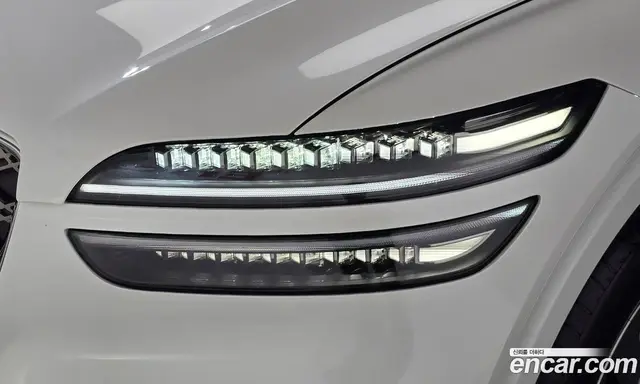 Genesis GV70 2025 2.5 автомат (гидро), миниатюра 8 Genesis GV70 2025 2.5 автомат (гидро), миниатюра 8