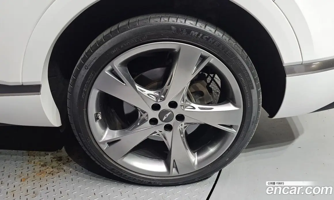 Genesis GV80 2020 2.5 автомат (гидро), фото 7 Genesis GV80 2020 2.5 автомат (гидро), фото 7
