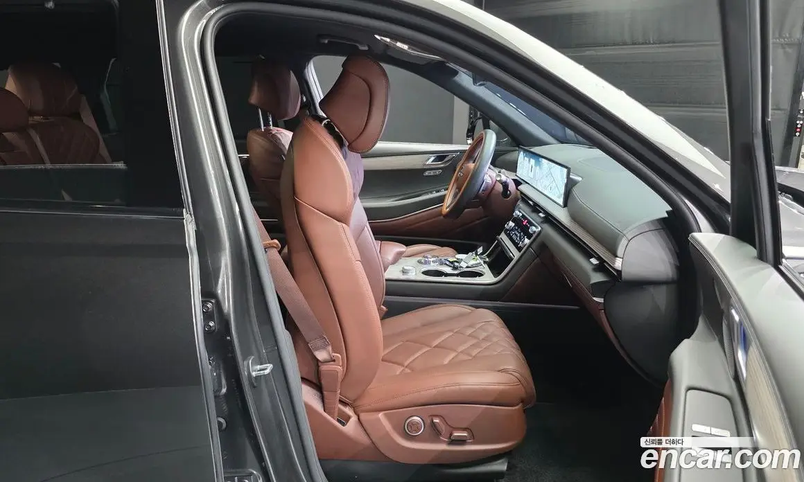 Genesis GV80 2024 2.5 автомат (гидро), фото 12 Genesis GV80 2024 2.5 автомат (гидро), фото 12