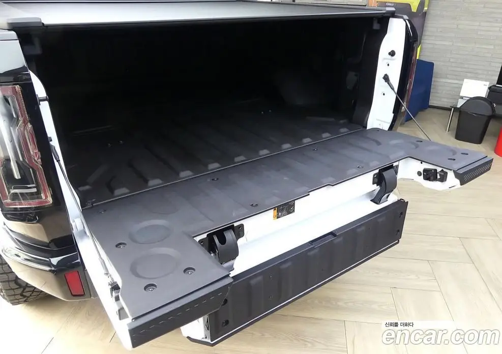 GMC Hummer EV 2022 0.6 автомат (гидро), фото 17 GMC Hummer EV 2022 0.6 автомат (гидро), фото 17