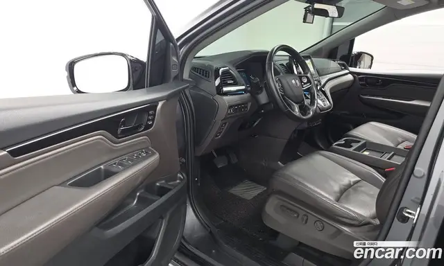 Honda Odyssey 2018 3.5 автомат (гидро), миниатюра 10 Honda Odyssey 2018 3.5 автомат (гидро), миниатюра 10