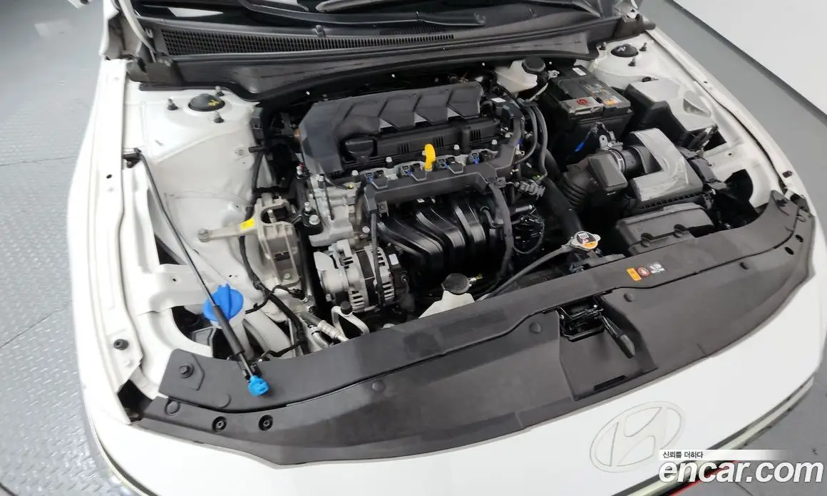 Hyundai Avante 2023 1.6 автомат (гидро), фото 6 Hyundai Avante 2023 1.6 автомат (гидро), фото 6