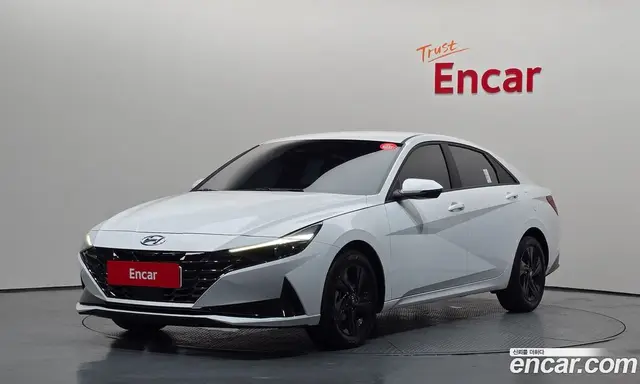 Hyundai Avante 2023 1.6 автомат (гидро), миниатюра 1