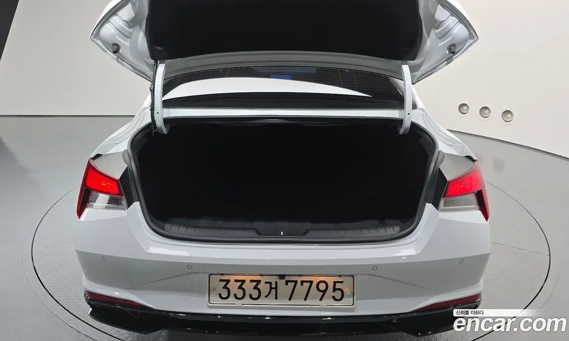 Hyundai Avante 2023 1.6 автомат (гидро), фото 30