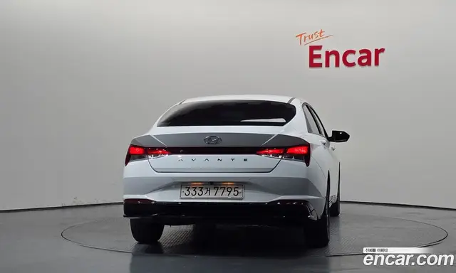 Hyundai Avante 2023 1.6 автомат (гидро), миниатюра 4