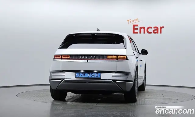 Hyundai Ioniq 5 2024 0.1 автомат (гидро), миниатюра 3