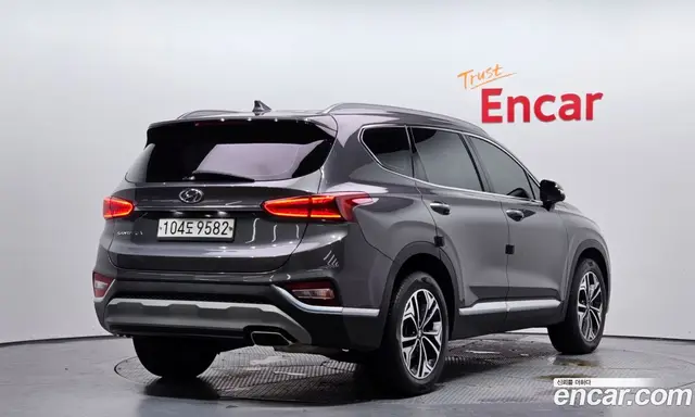 Hyundai Santa Fe 2019 2.0 автомат (гидро), миниатюра 1 Hyundai Santa Fe 2019 2.0 автомат (гидро), миниатюра 1