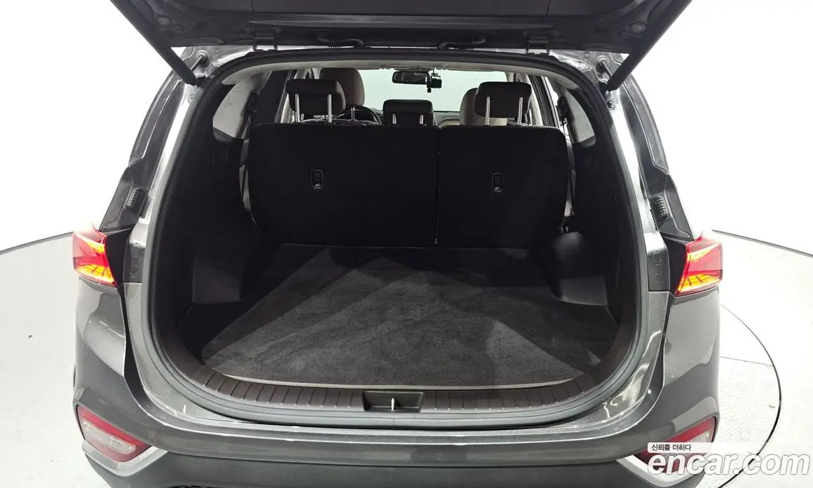 Hyundai Santa Fe 2019 2.0 автомат (гидро), фото 23 Hyundai Santa Fe 2019 2.0 автомат (гидро), фото 23