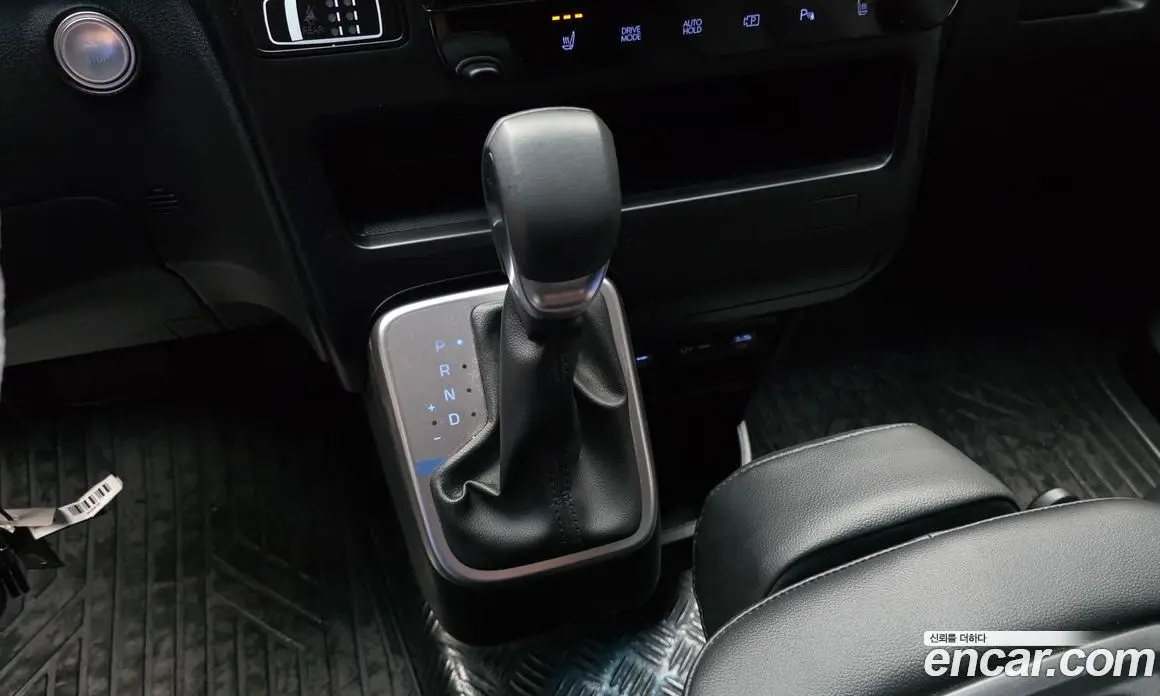 Hyundai Staria 2025 1.6 автомат (гидро), фото 12 Hyundai Staria 2025 1.6 автомат (гидро), фото 12