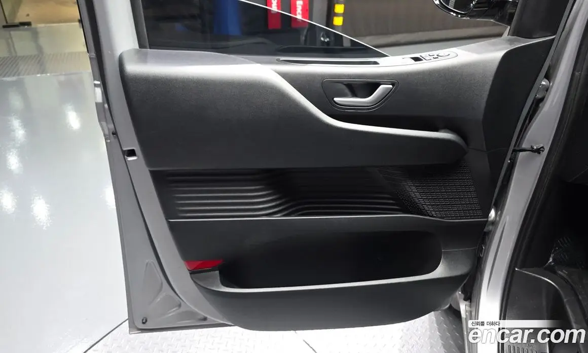 Hyundai Staria 2025 1.6 автомат (гидро), фото 14 Hyundai Staria 2025 1.6 автомат (гидро), фото 14