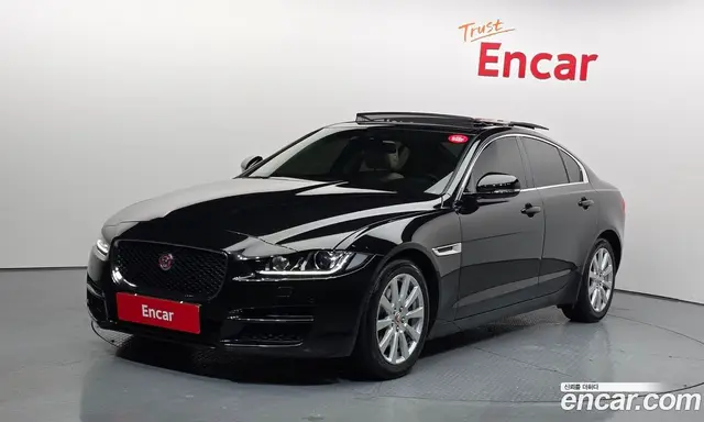 Jaguar XE 2016 2.0 автомат (гидро), миниатюра 1 Jaguar XE 2016 2.0 автомат (гидро), миниатюра 1