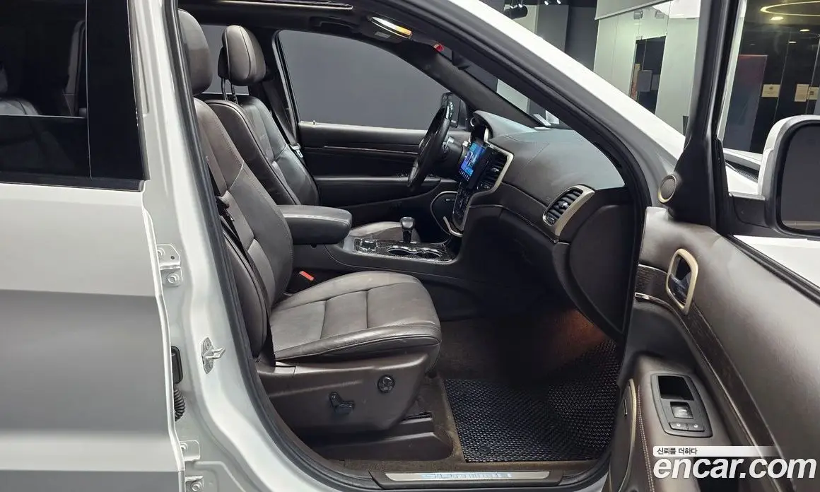 Jeep Cherokee 2015 3.0 автомат (гидро), фото 11 Jeep Cherokee 2015 3.0 автомат (гидро), фото 11