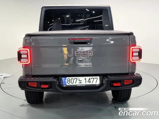 Jeep Gladiator 2023 3.6 автомат (гидро), миниатюра 3 Jeep Gladiator 2023 3.6 автомат (гидро), миниатюра 3