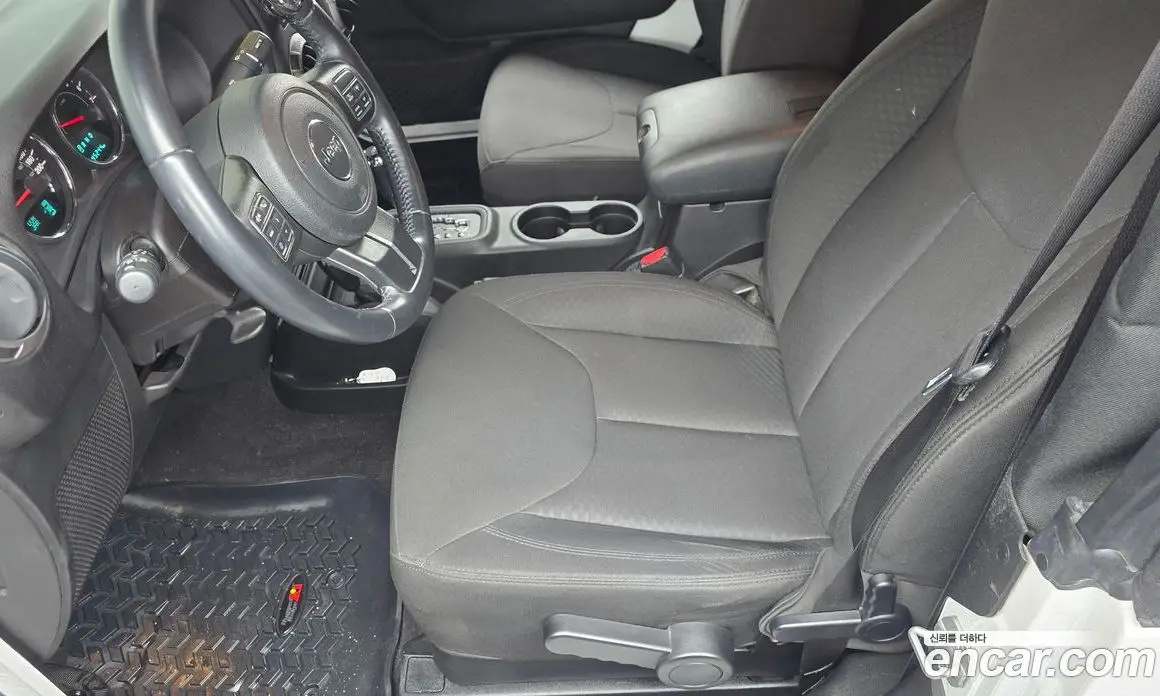 Jeep Wrangler 2017 3.6 автомат (гидро), фото 12 Jeep Wrangler 2017 3.6 автомат (гидро), фото 12