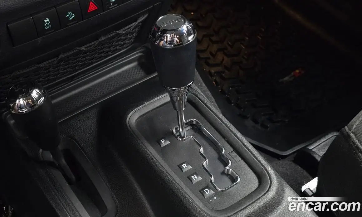 Jeep Wrangler 2017 3.6 автомат (гидро), фото 9 Jeep Wrangler 2017 3.6 автомат (гидро), фото 9