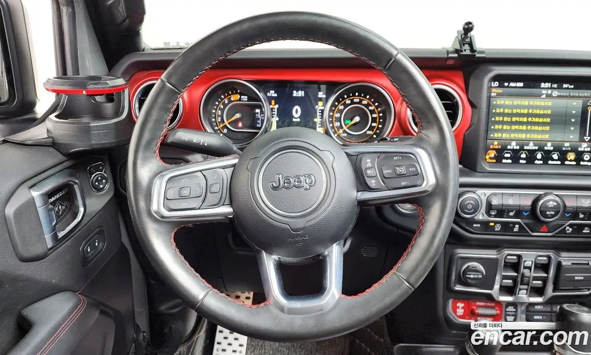 Jeep Wrangler 2023 2.0 автомат (гидро), фото 18 Jeep Wrangler 2023 2.0 автомат (гидро), фото 18