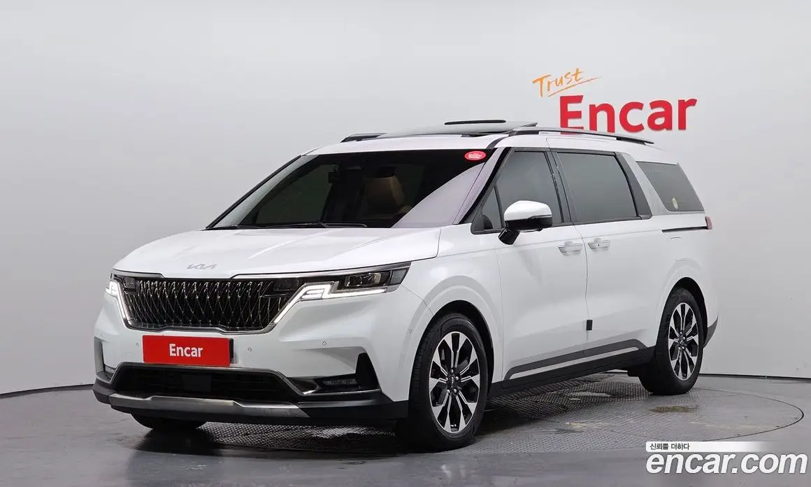 Kia Carnival 2023 2.2 автомат (гидро), фото 1 Kia Carnival 2023 2.2 автомат (гидро), фото 1
