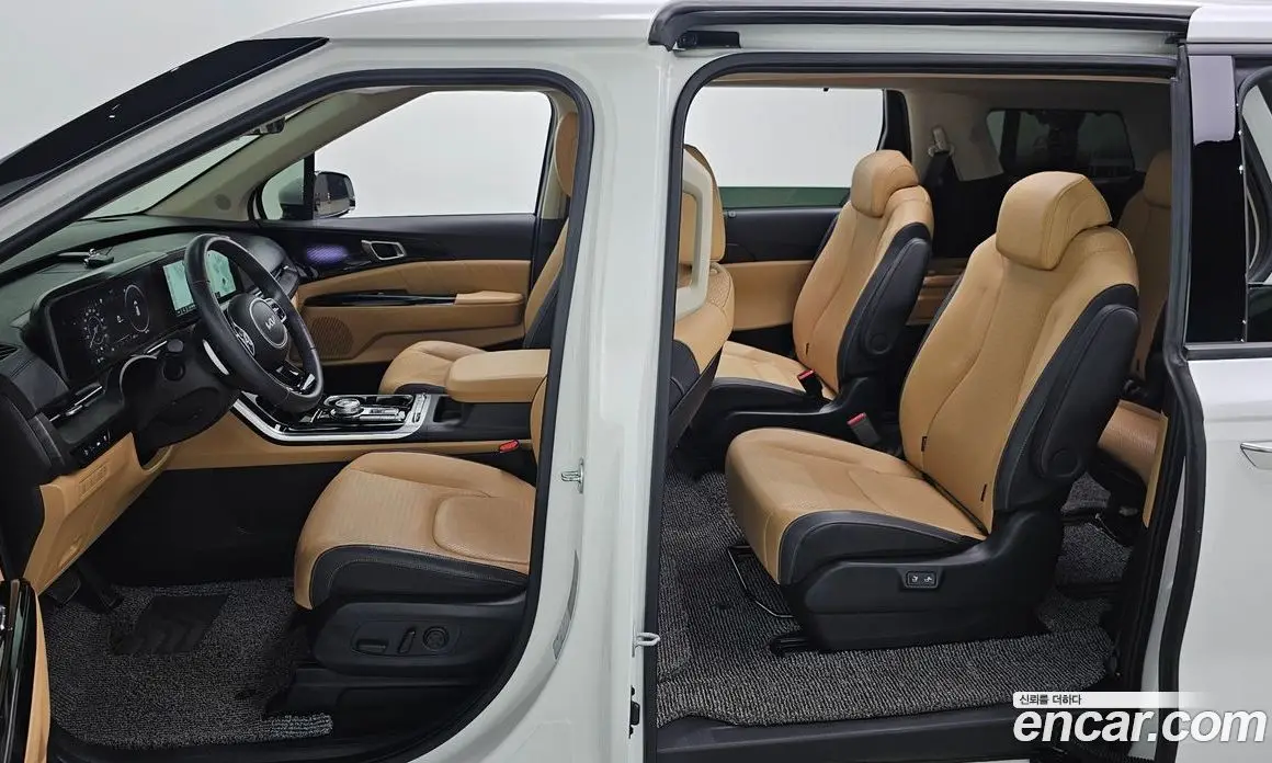 Kia Carnival 2023 2.2 автомат (гидро), фото 13 Kia Carnival 2023 2.2 автомат (гидро), фото 13