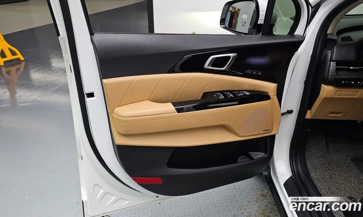 Kia Carnival 2023 2.2 автомат (гидро), фото 14 Kia Carnival 2023 2.2 автомат (гидро), фото 14