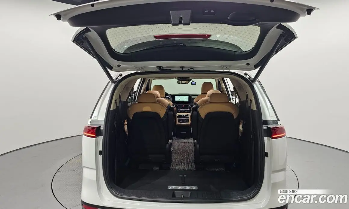 Kia Carnival 2023 2.2 автомат (гидро), фото 26 Kia Carnival 2023 2.2 автомат (гидро), фото 26