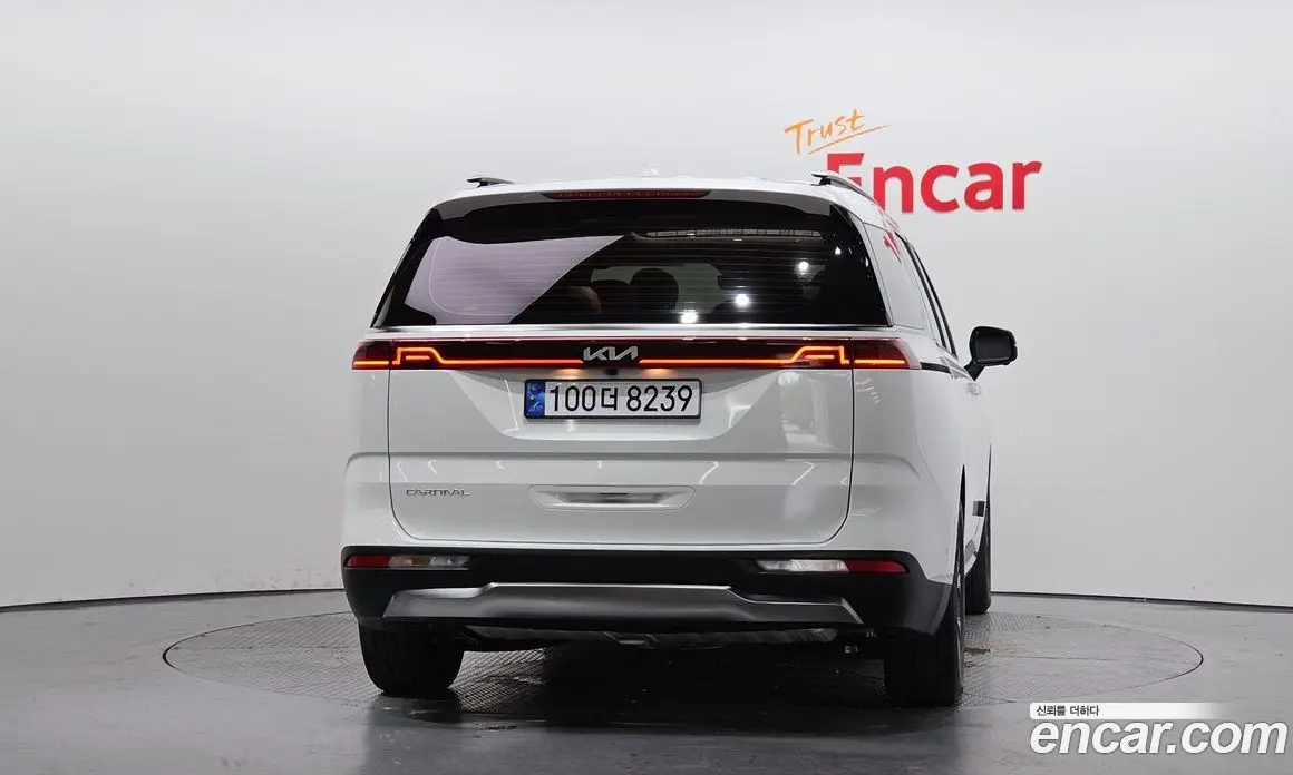 Kia Carnival 2023 2.2 автомат (гидро), фото 4 Kia Carnival 2023 2.2 автомат (гидро), фото 4
