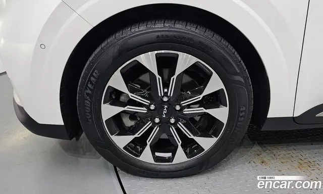 Kia Carnival 2023 2.2 автомат (гидро), миниатюра 5 Kia Carnival 2023 2.2 автомат (гидро), миниатюра 5