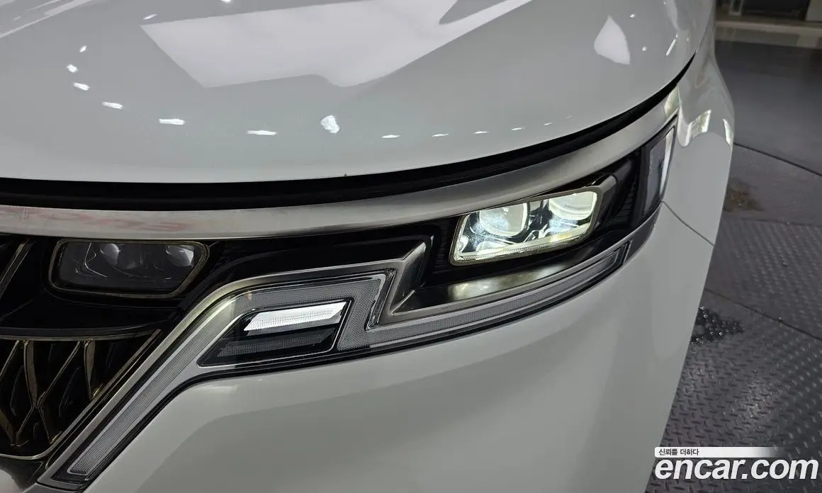Kia Carnival 2023 2.2 автомат (гидро), фото 8 Kia Carnival 2023 2.2 автомат (гидро), фото 8