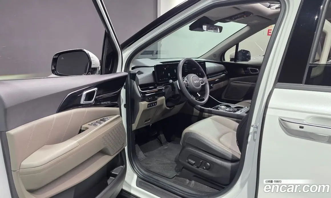 Kia Carnival 2024 2.2 автомат (гидро), фото 13 Kia Carnival 2024 2.2 автомат (гидро), фото 13