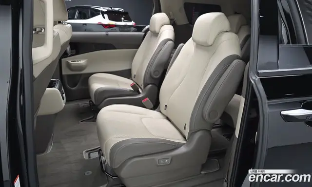 Kia Carnival 2024 1.6 автомат (гидро), миниатюра 12