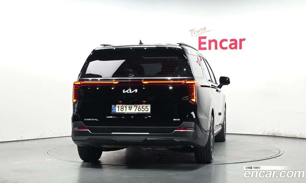 Kia Carnival 2024 1.6 автомат (гидро), фото 4