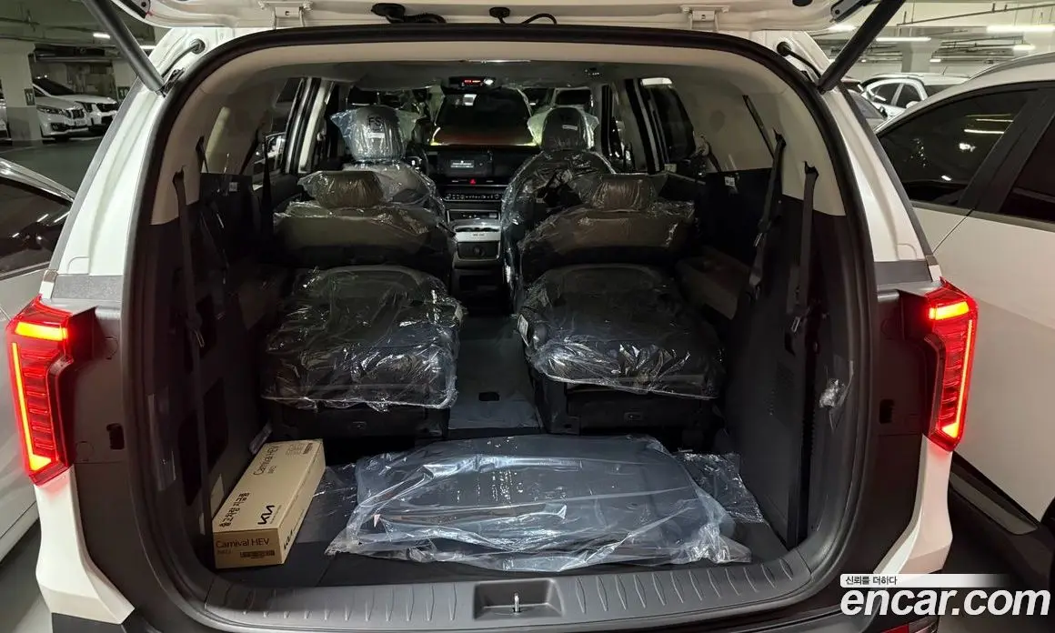 Kia Carnival 2025 1.6 автомат (гидро), фото 14