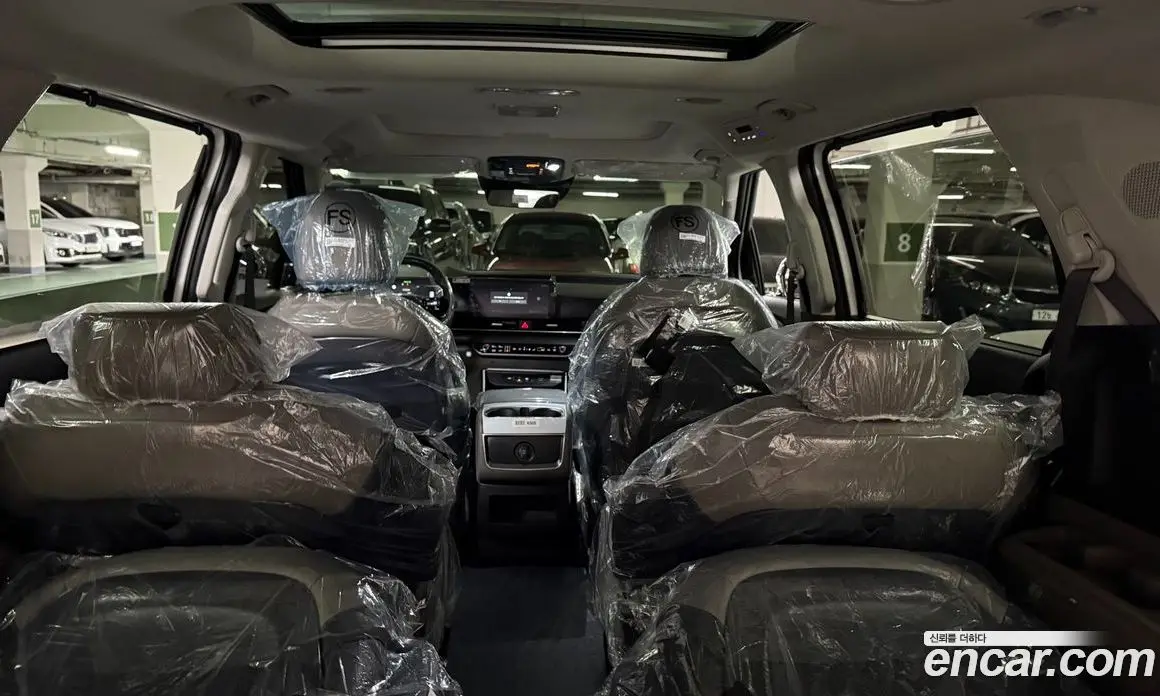Kia Carnival 2025 1.6 автомат (гидро), фото 16