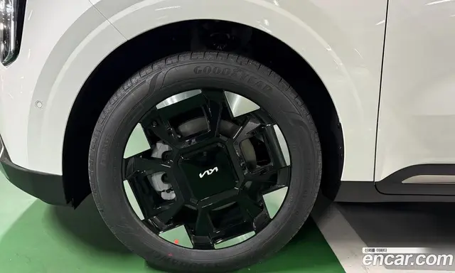 Kia Carnival 2025 1.6 автомат (гидро), миниатюра 6