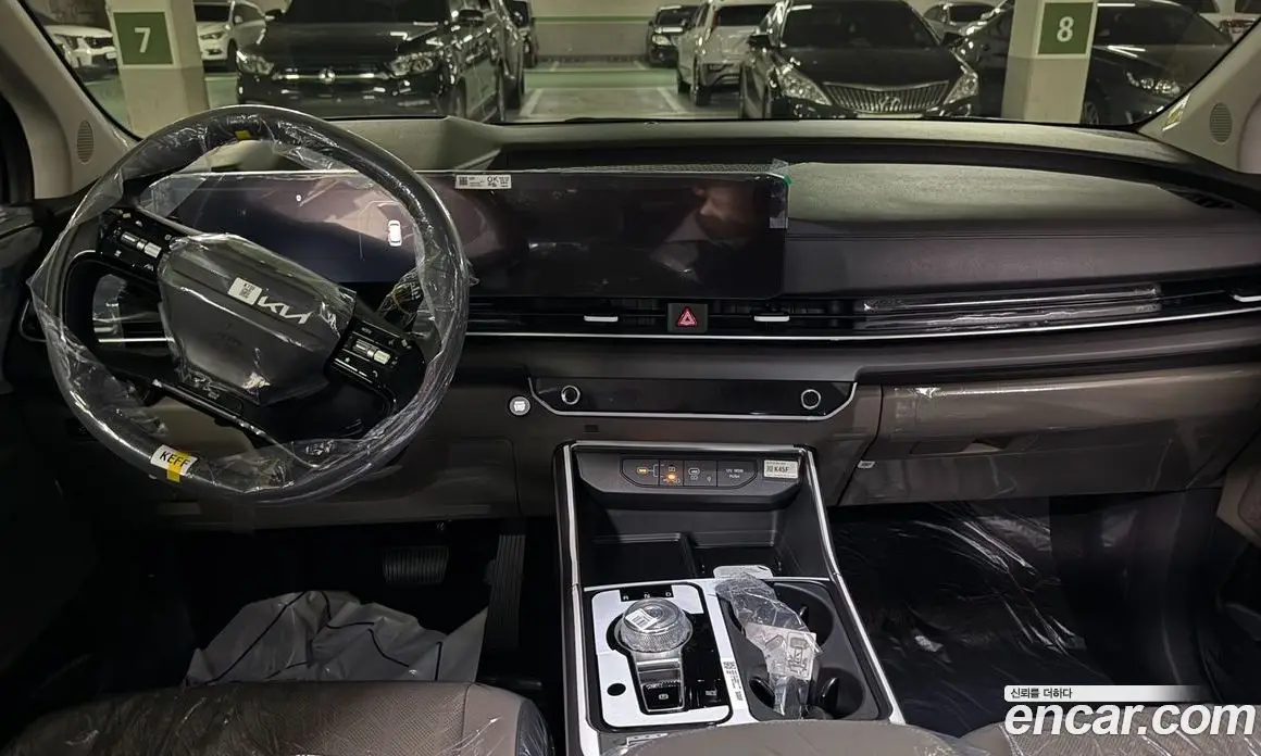 Kia Carnival 2025 1.6 автомат (гидро), фото 8