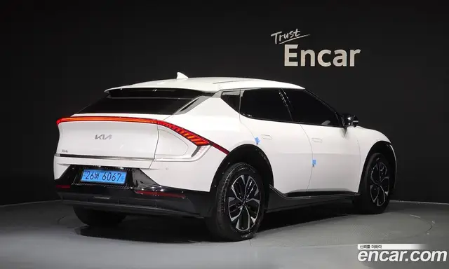 Kia EV6 2024 0.1 автомат (гидро), миниатюра 2
