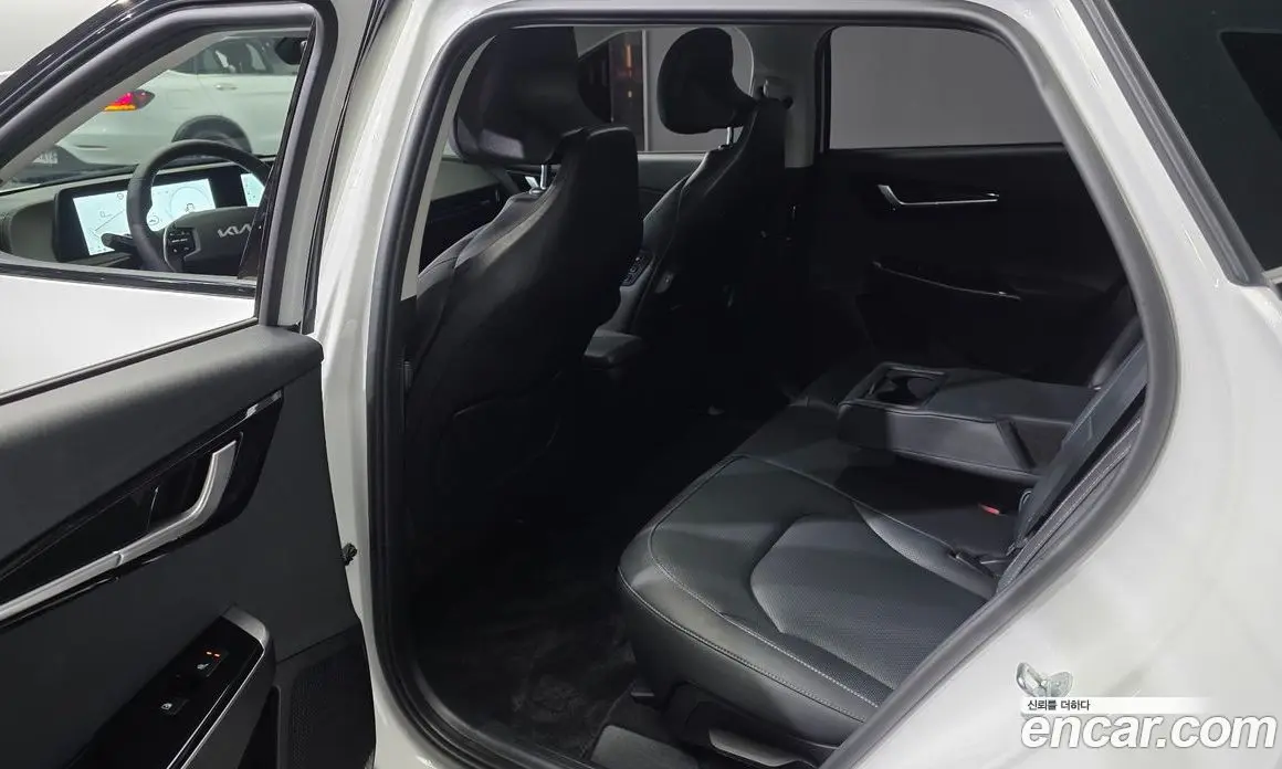 Kia EV6 2024 0.1 автомат (гидро), фото 16