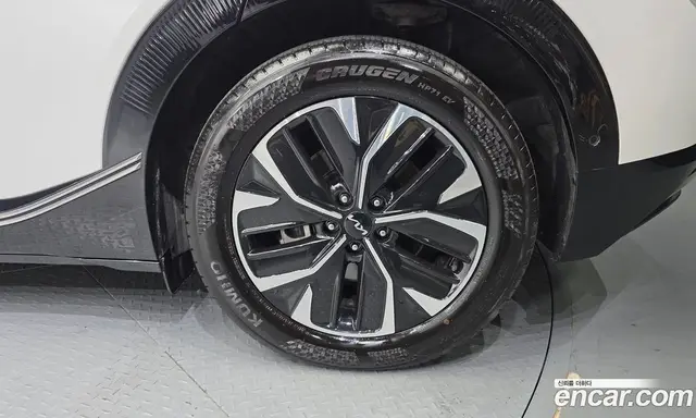 Kia EV6 2024 0.1 автомат (гидро), миниатюра 7