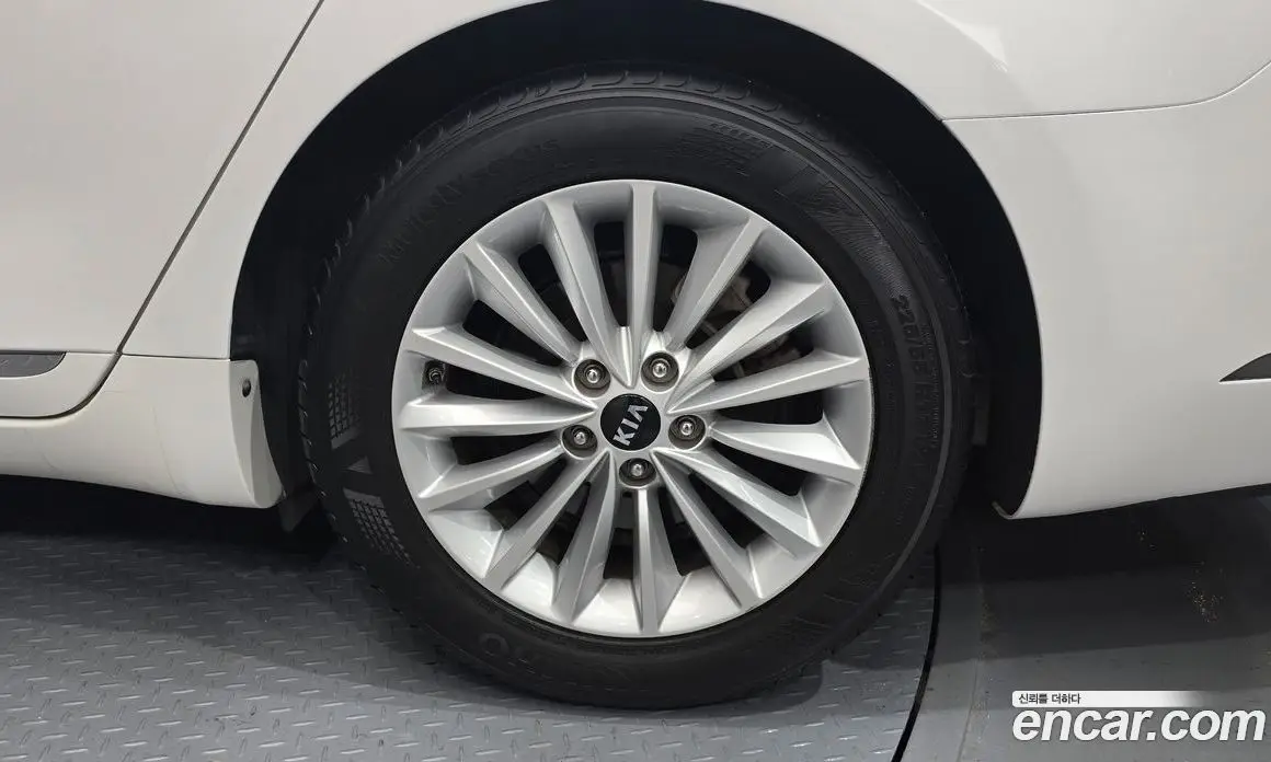 Kia K7 2016 2.4 автомат (гидро), фото 7 Kia K7 2016 2.4 автомат (гидро), фото 7