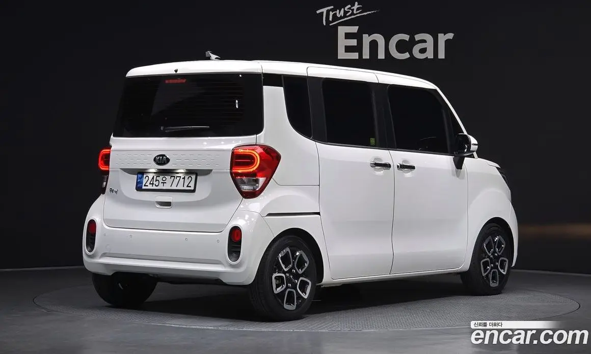 Kia Ray 2021 1.0 автомат (гидро), фото 2 Kia Ray 2021 1.0 автомат (гидро), фото 2