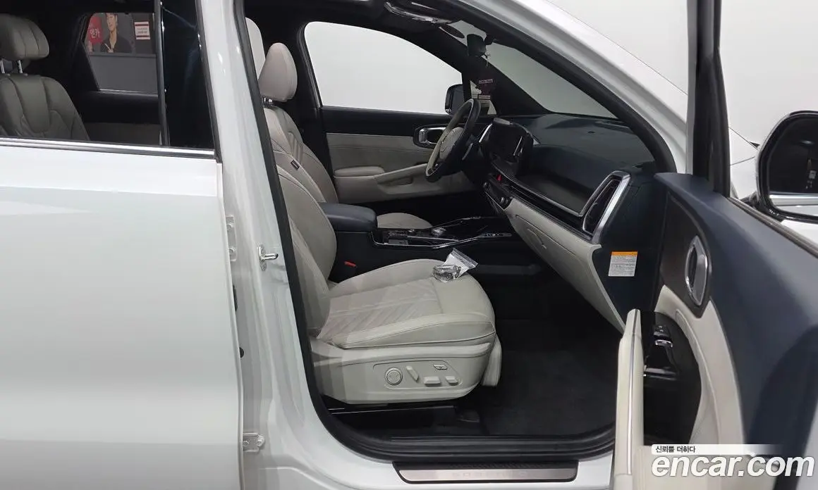 Kia Sorento 2023 1.6 автомат (гидро), фото 16 Kia Sorento 2023 1.6 автомат (гидро), фото 16