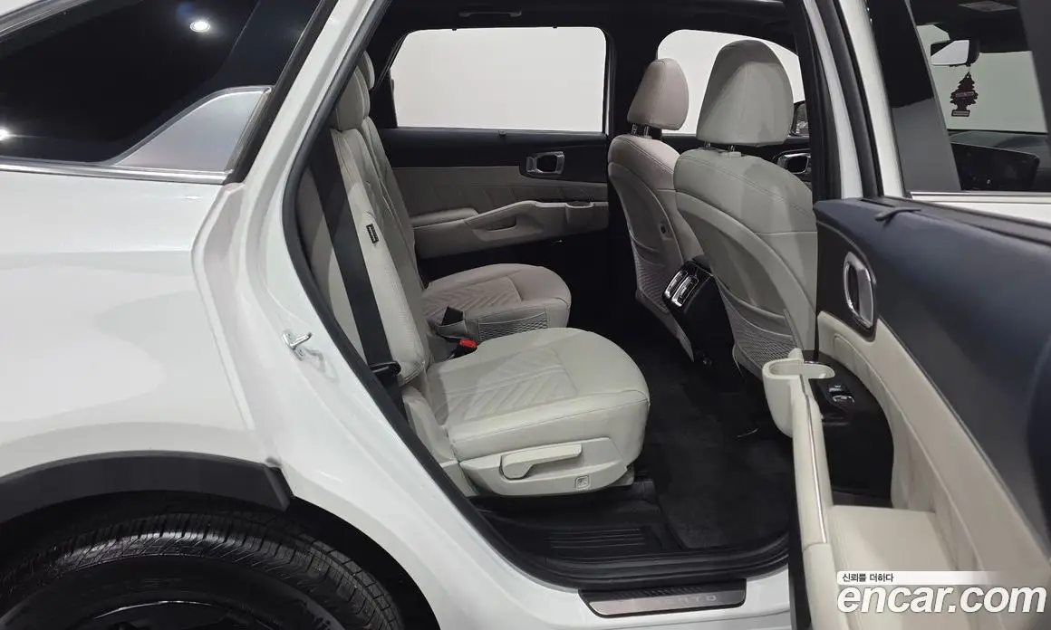 Kia Sorento 2023 1.6 автомат (гидро), фото 17 Kia Sorento 2023 1.6 автомат (гидро), фото 17