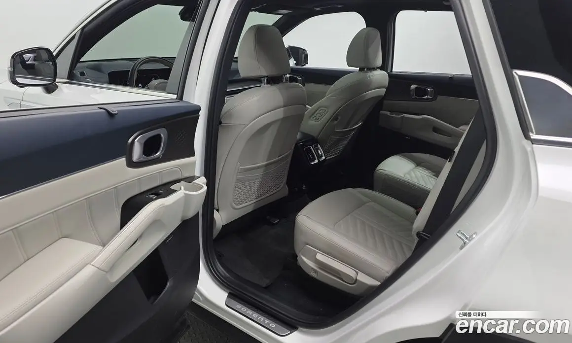 Kia Sorento 2023 1.6 автомат (гидро), фото 18 Kia Sorento 2023 1.6 автомат (гидро), фото 18