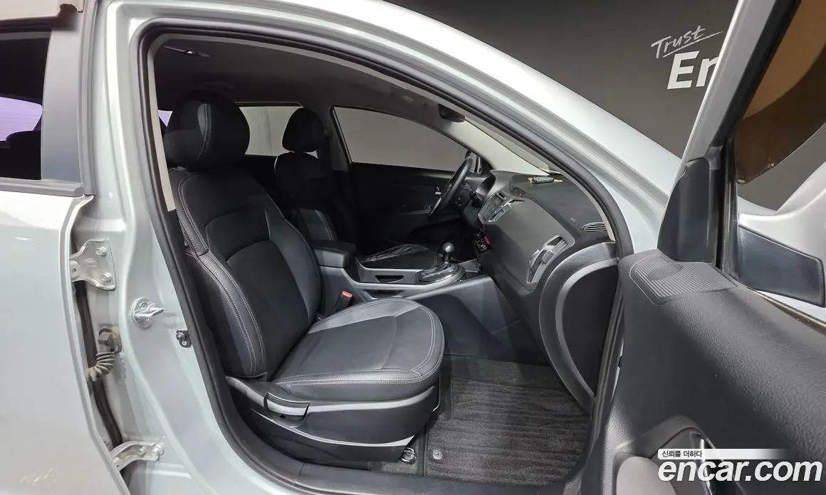 Kia Sportage 2012 2.0 автомат (гидро), фото 13 Kia Sportage 2012 2.0 автомат (гидро), фото 13