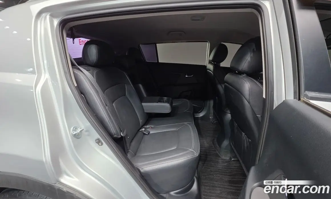 Kia Sportage 2012 2.0 автомат (гидро), фото 25 Kia Sportage 2012 2.0 автомат (гидро), фото 25