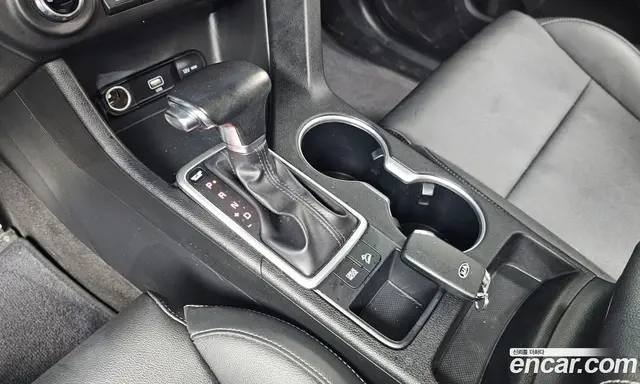 Kia Sportage 2020 2.0 автомат (гидро), миниатюра 9