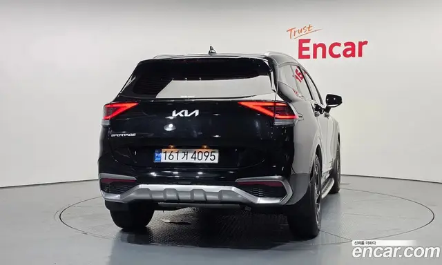 Kia Sportage 2023 2.0 автомат (гидро), миниатюра 4